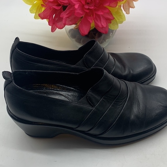 Dansko Black Leather Heeled Loafer Sz 8 /38. DAN0214A - Picture 3 of 12